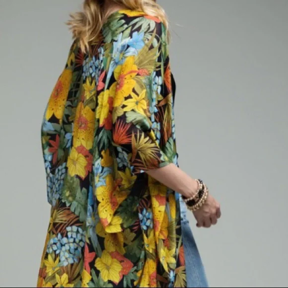 Daydream Floral Kimono NWT - Picture 5 of 11